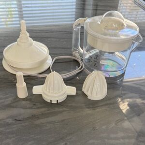 Dash Citrus Juicer Set - White